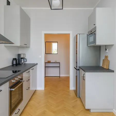 Stone Park Apartmán *