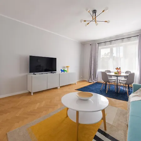 Stone Park Apartment